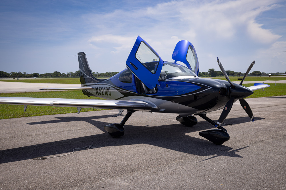 Cirrus Sr22